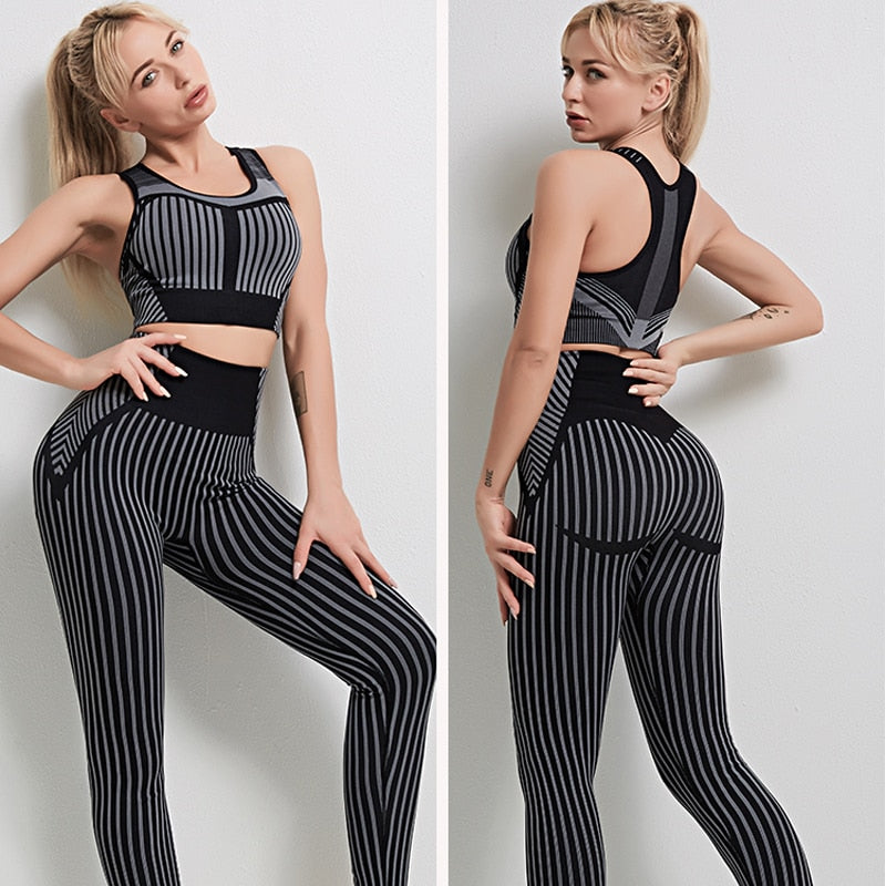 Strip Seamless Women Yoga Tracksuits