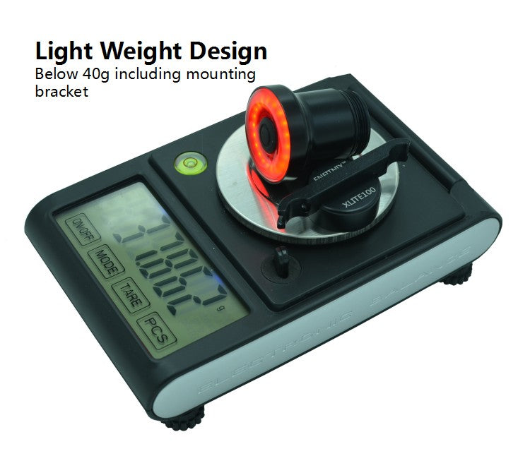 Luz trasera LED para bicicleta XLITE100 con arranque y parada automáticos y detección de frenos IPx6